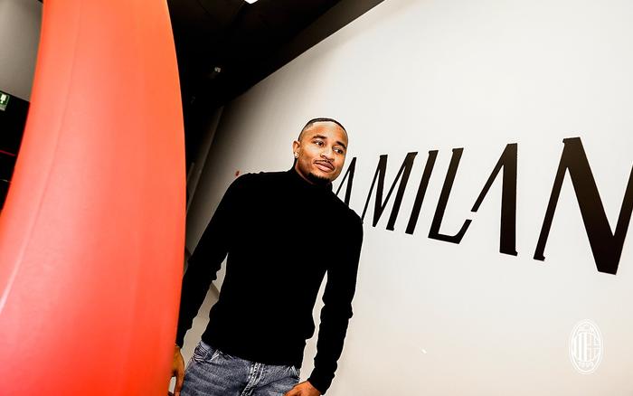 开云体育APP下载-米兰官宣恩昆库加盟，成球队第8签