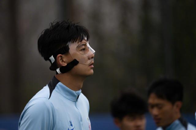 开云-蒋圣龙：不戴面具亦担心被针对 有些球该拼还得拼