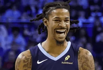 开云体育官网-是否感受到今天球迷的爱意？莫兰特回答：一直都很棒