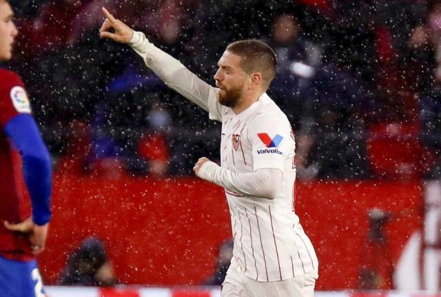 kaiyun-塞维大将：皇马并非不可战胜 希望三线都有收获