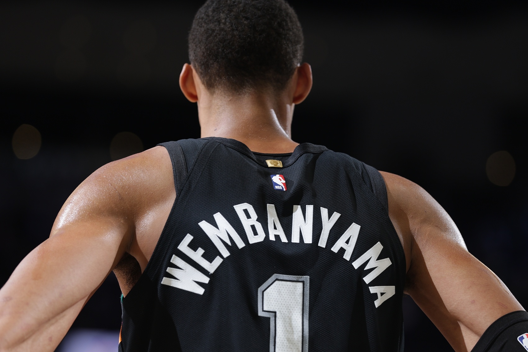 kaiyun-弗莱：文班足够年轻且迅速改变了球队文化 我支持他拿MVP