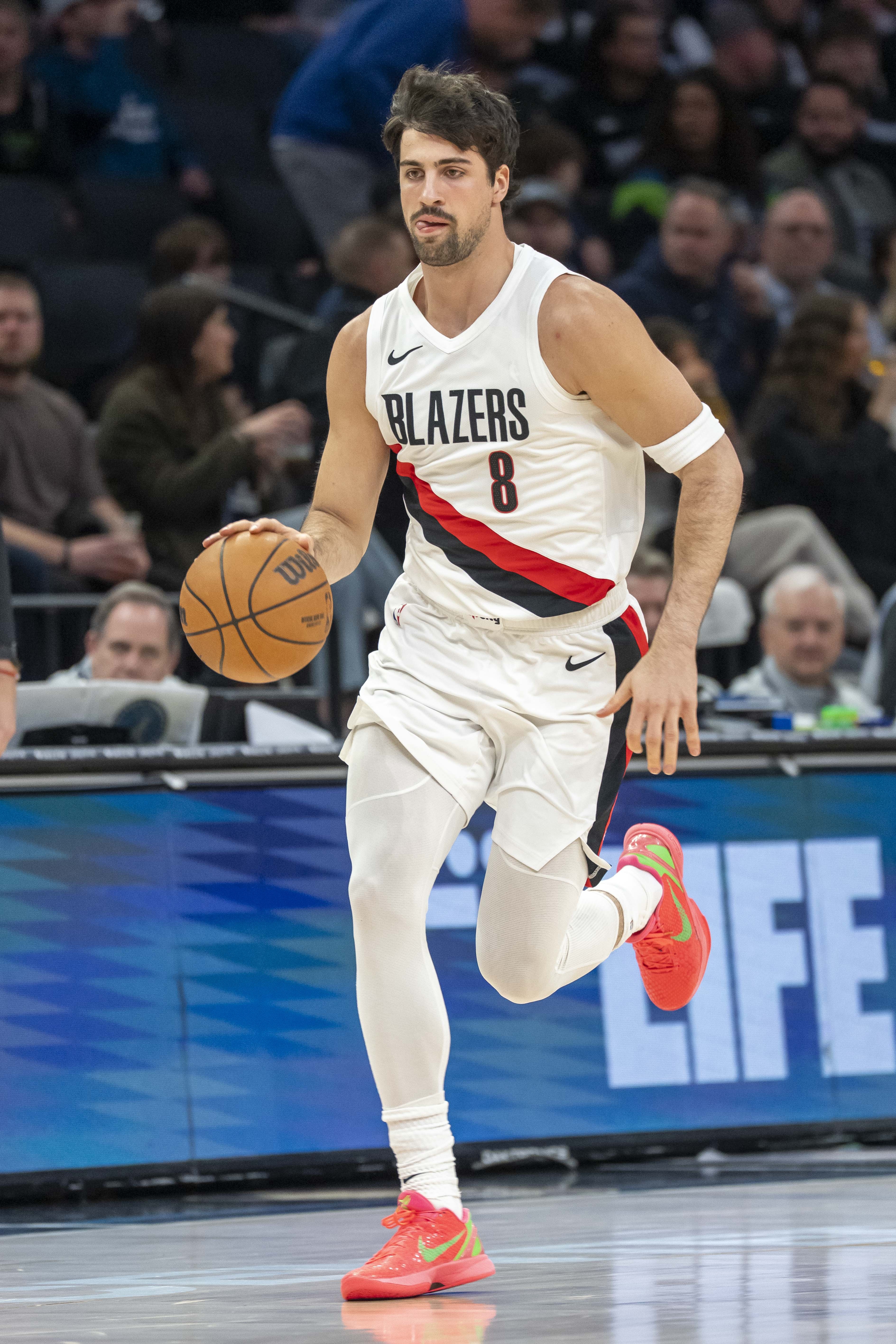 kaiyun-强势崛起！阿夫迪亚常规赛场均24.2分6.9板6.7助 投篮命中率46.2%